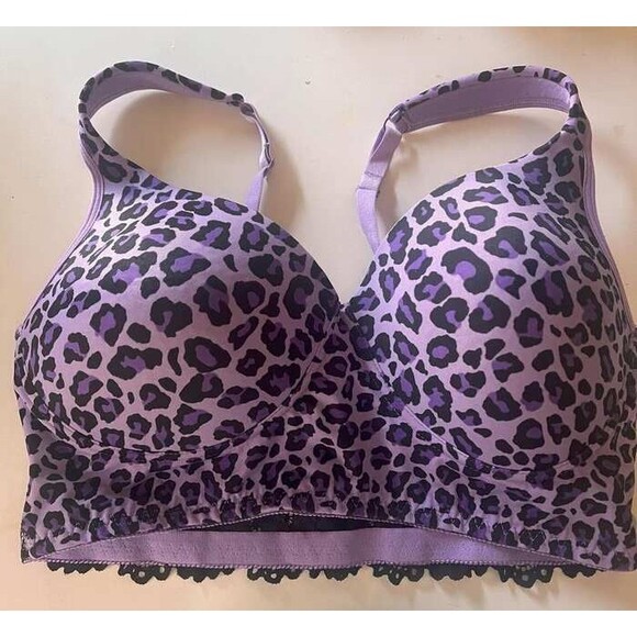 Rhonda Shear Large Molded Cup Wireless Lace Back Purple Leopard Bra - Picture 1 of 6